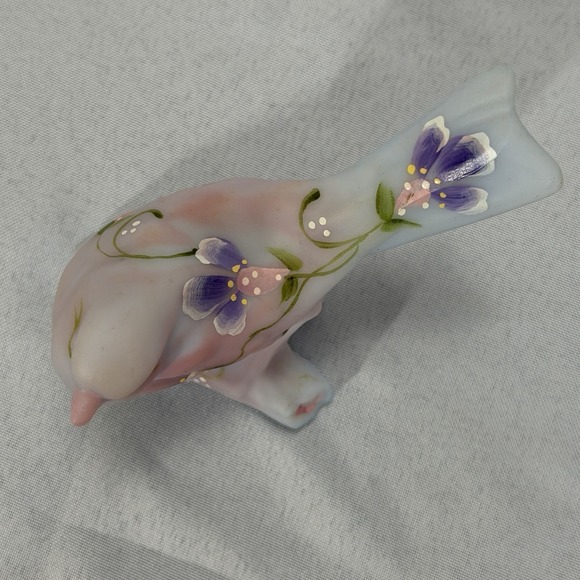 Fenton Pink Burmese Art Glass Bird On A Log Hand Painted Figurine Floral Signed - Picture 8 of 11